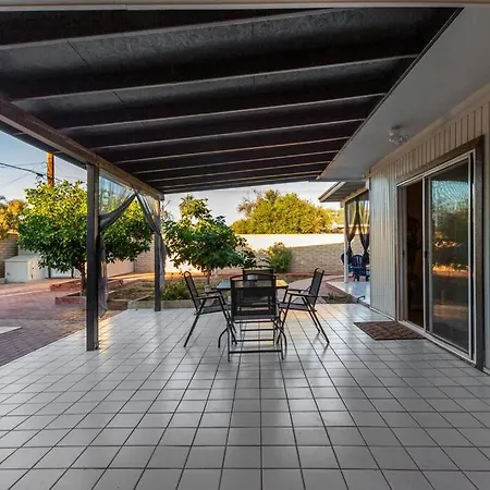 New Midtown Modern Studio With Backyard Phoenix Exterior photo