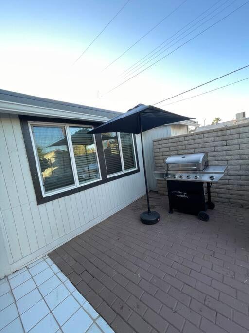 Appartement New Midtown Modern With Backyard
