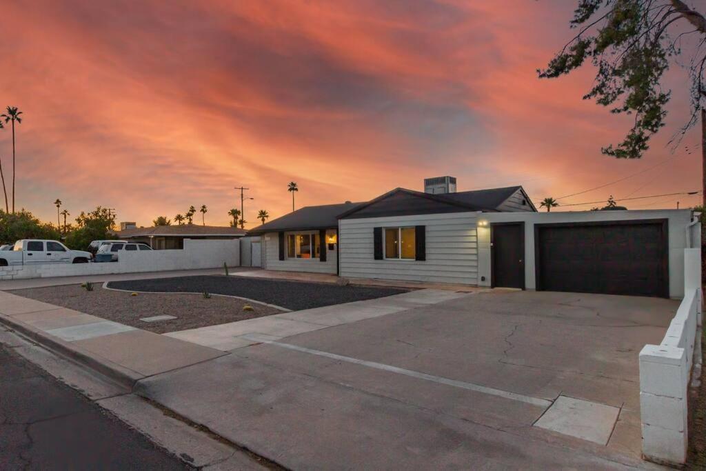 New Midtown Modern With Backyard Appartement Phoenix